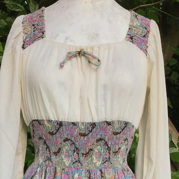 Vintage peasant Dress - Picture 3 of 7